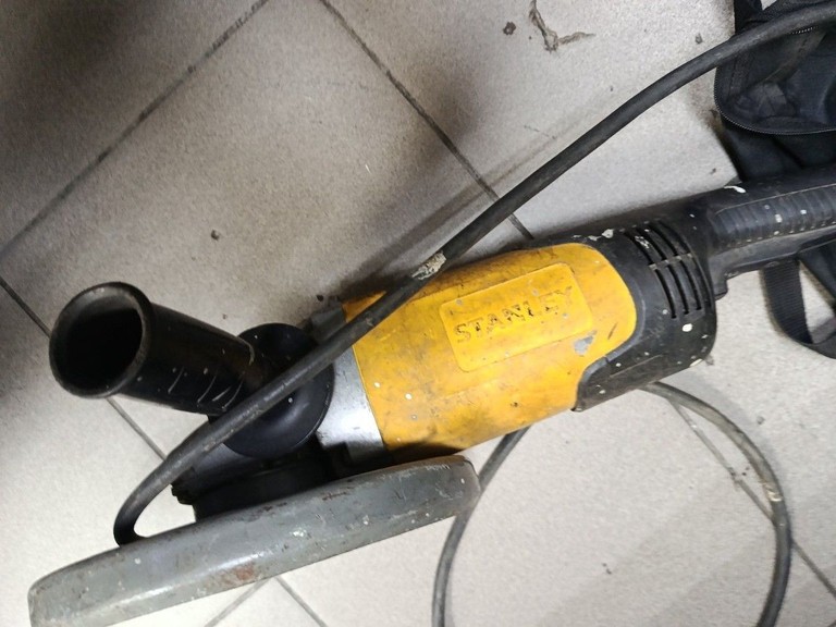 Дешево Stanley STGL2223 з ломбарду