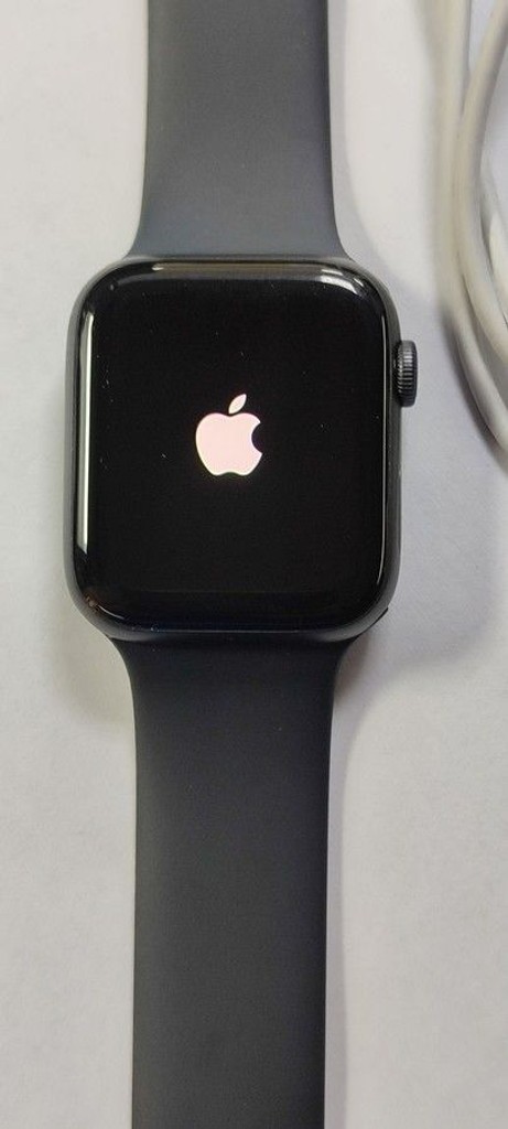 Дешево Apple watch series 6 gps 44mm aluminum case з ломбарду