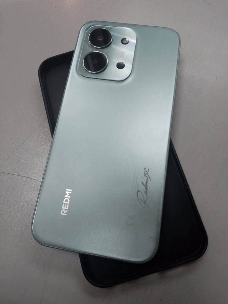 Дешево Xiaomi redmi 15c 4g 8/256gb з ломбарду