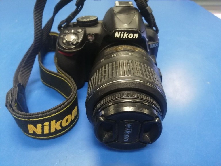 Объявление Nikon d3100 kit / af-s nikkor 18-55mm f:3,5-5,6g vr dx Б/У