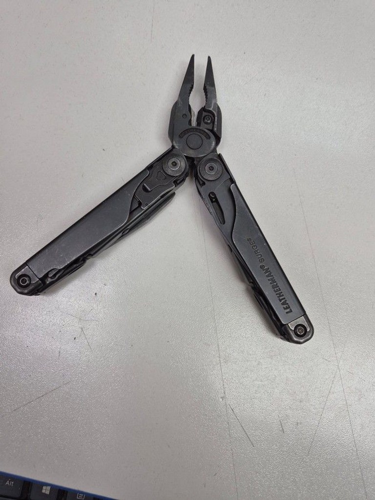 Дешиво Leatherman surge с ломбарда