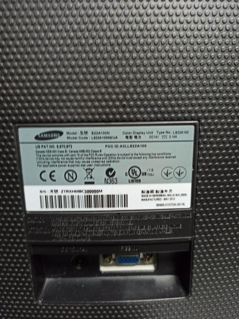 Дешиво Samsung s22a100n с ломбарда