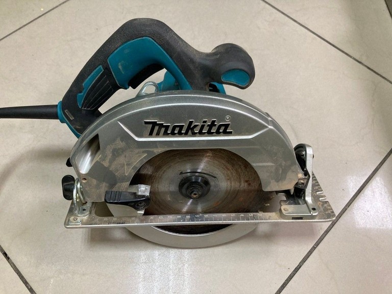 Оголошення Makita HS7601J Б/У