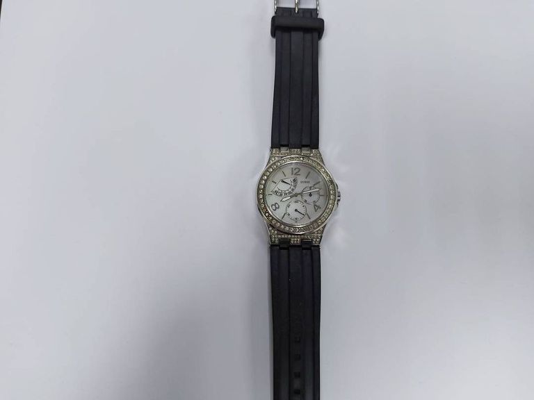 Guess W19004L1