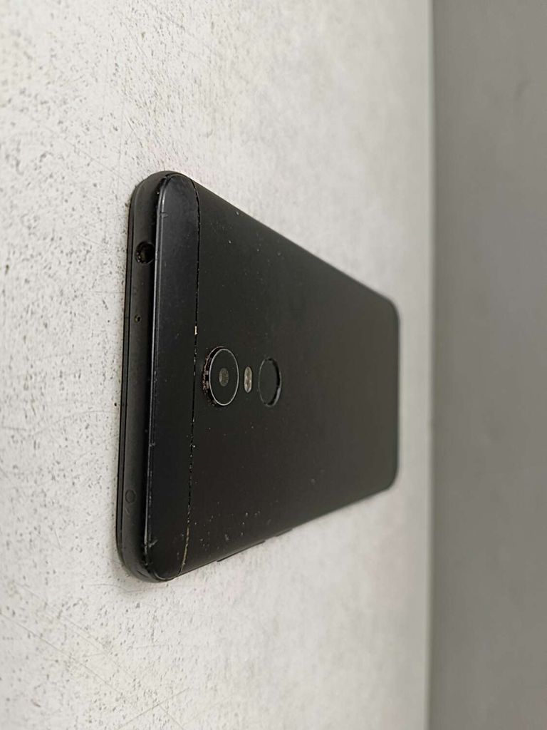 Xiaomi Redmi 5 Plus 32Gb Код:2000004022075. Зображення 8