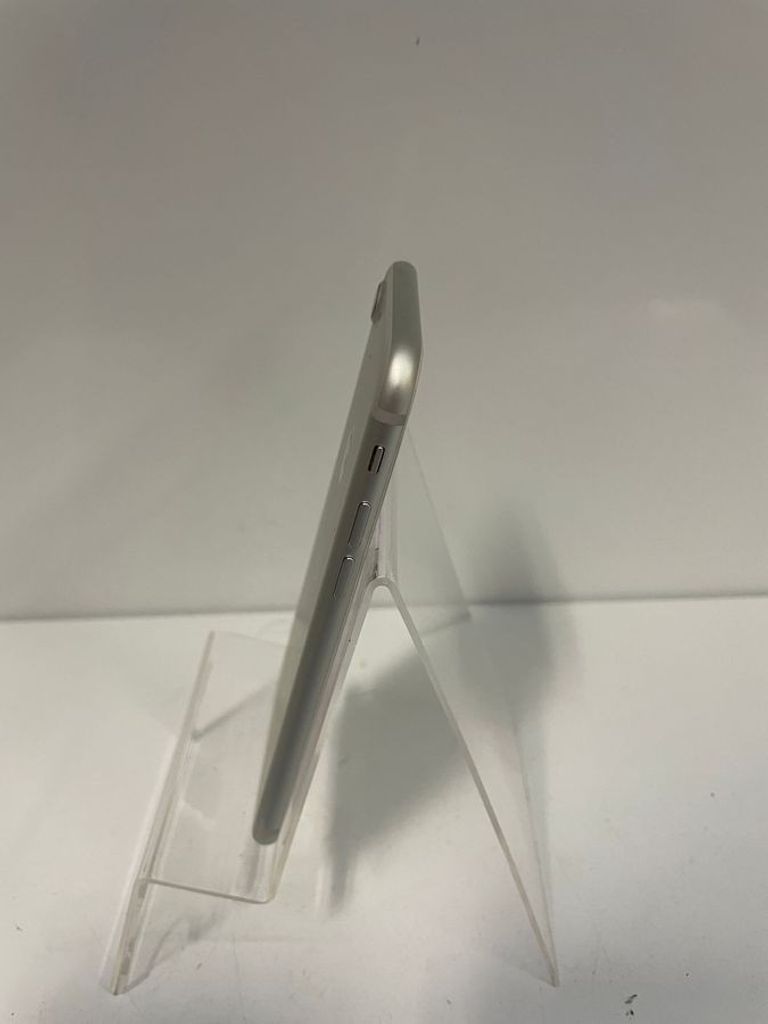 Распродажа Apple iphone 7 32gb, продавец Техноскарб