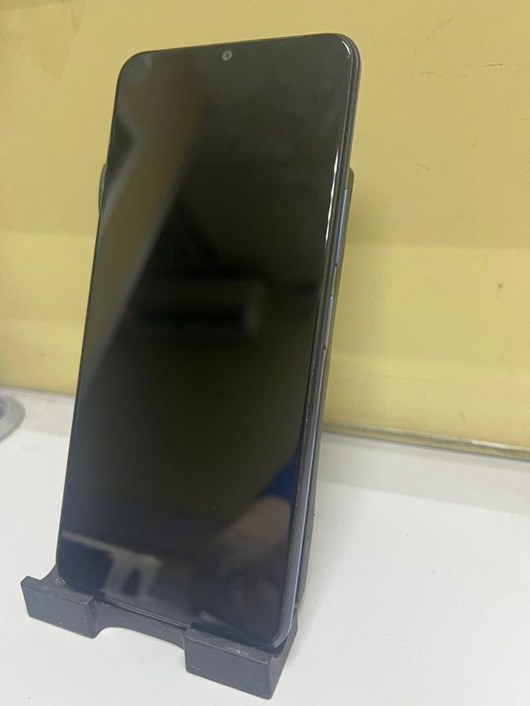 Дешиво Vivo y15s 3/32gb с ломбарда