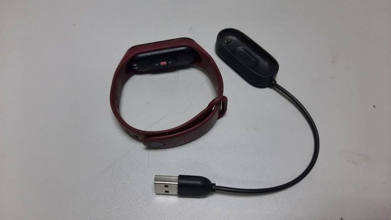 Розпродаж Xiaomi Mi Smart Band 4 Black, продавець Техноскарб