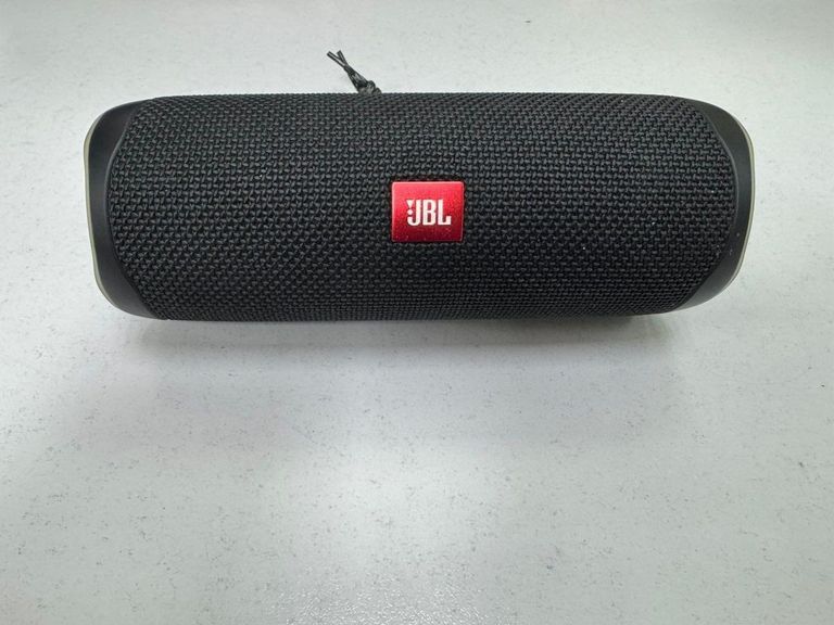 Купить Jbl Flip 5 Black (JBLFLIP5BLK) Б/У