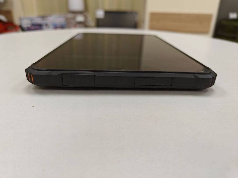 Дешево Oukitel rt3 4/64gb lte з ломбарду