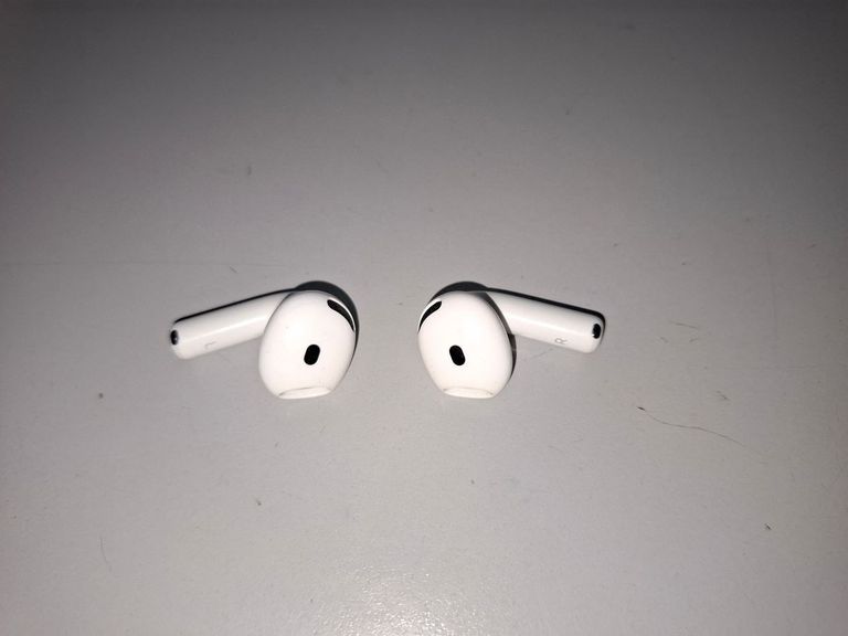 Apple airpods 4 with active noise cancellation Код:01-200744706. Изображение 7