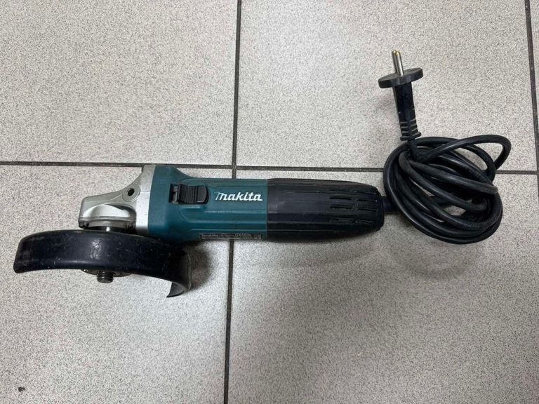 Купити Makita GA5030 Б/У