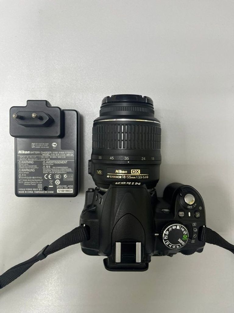 Дешево Nikon d3100 kit / af-s nikkor 18-55mm f:3,5-5,6g vr dx з ломбарду