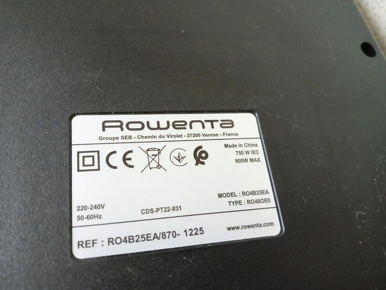 Дешево Rowenta Compact Power XXL Classic + Kit RO4B25EA з ломбарду