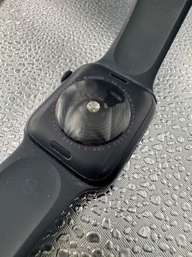 Apple watch se 2 gps 44mm aluminium case Код:01-200788125. Изображение 5