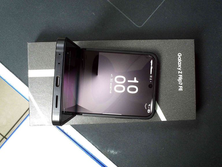 Samsung galaxy flip7 fe 8/128gb Код:01-200782346. Изображение 7