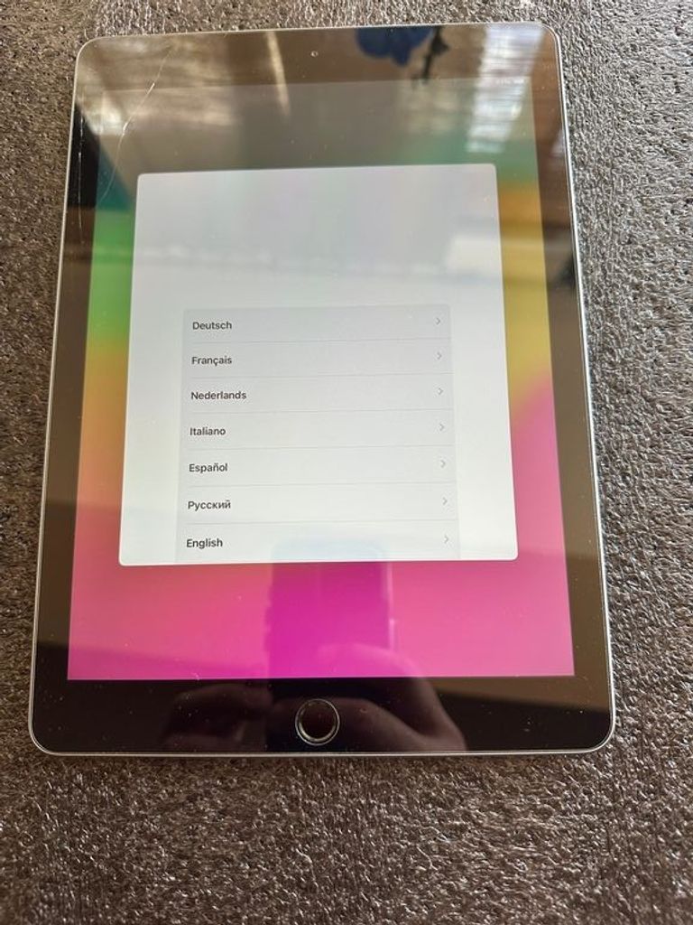Купить Apple ipad 6 wifi a1893 32gb Б/У