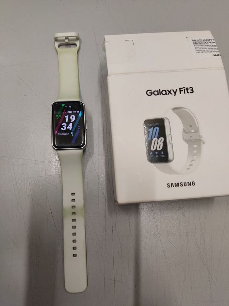 Купить Samsung galaxy fit3 Б/У