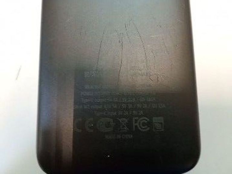 Дешиво Rivacase RIVAPOWER VA2585 30000mAh Black с ломбарда