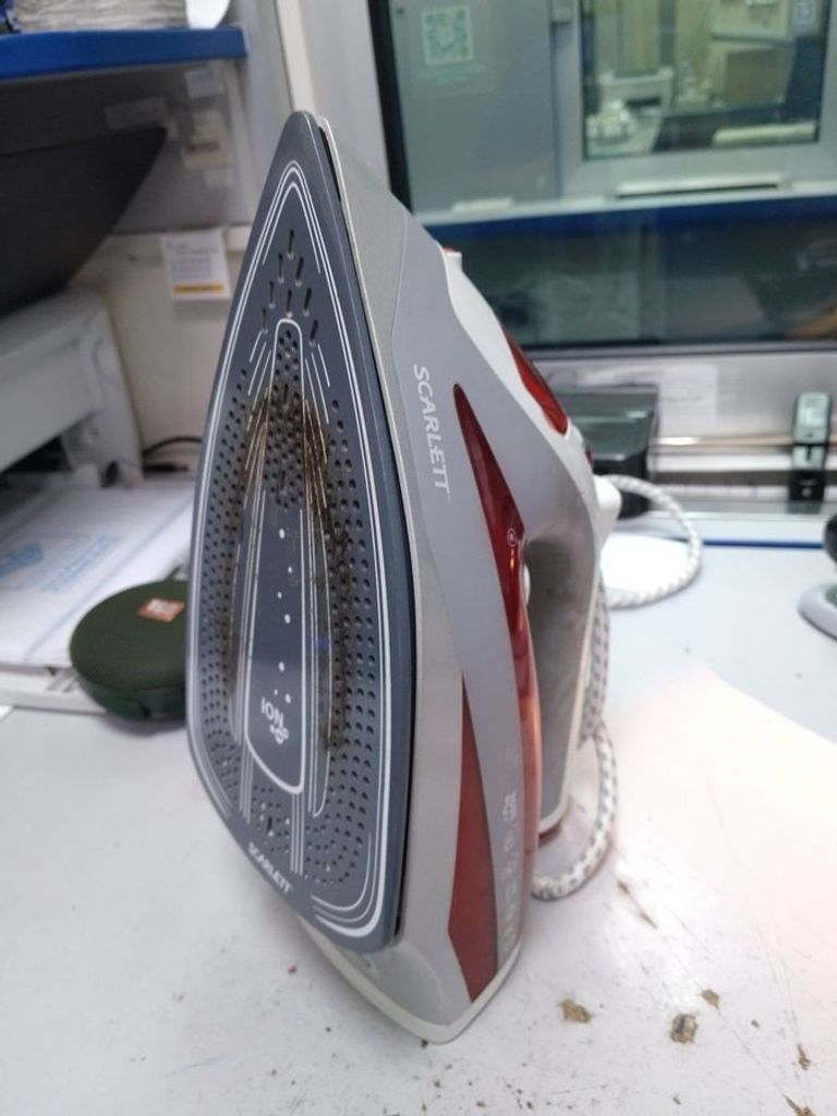 Дешиво Scarlett SC-SI30K25 с ломбарда