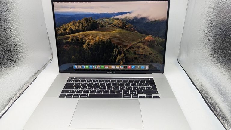 Купить Apple macbook pro 16" 2019 a2141 core i7 2,6ghz/ram 16gb/ssd 512gb/intel graphics 630 Б/У