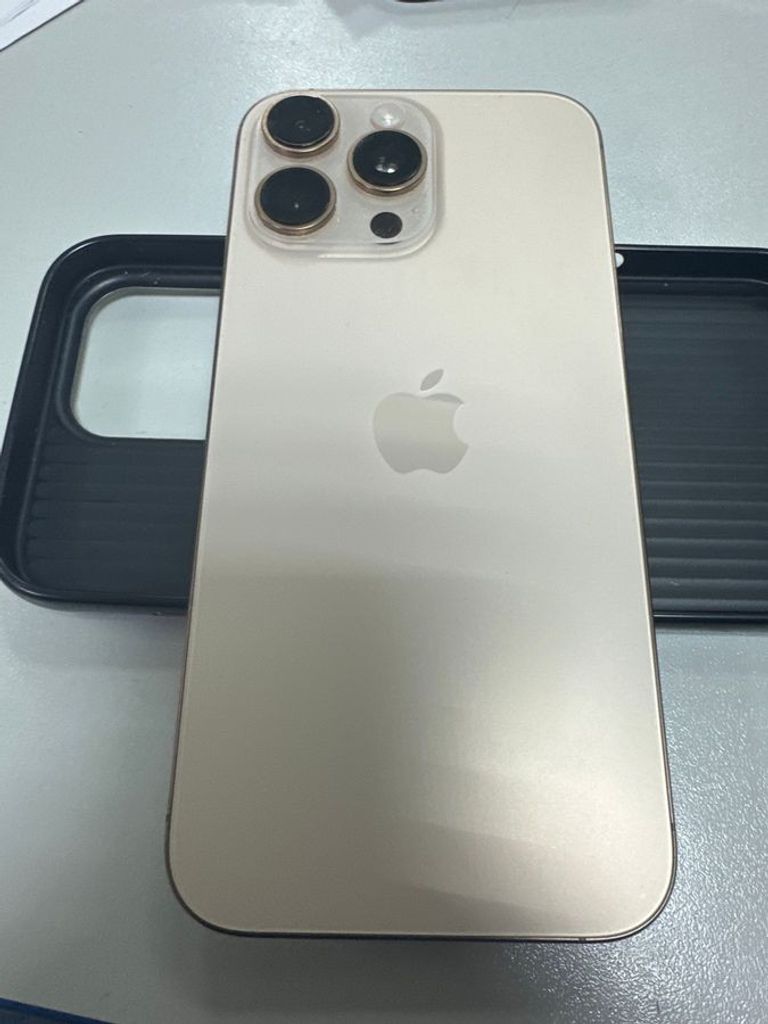 Объявление Apple iphone 16 pro max 256gb Б/У