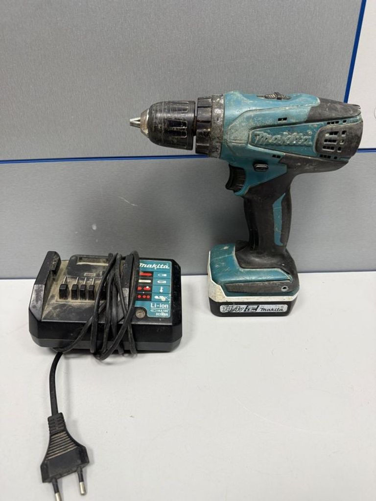 Купити Makita df347d 2акб 1.5ah зп Б/У