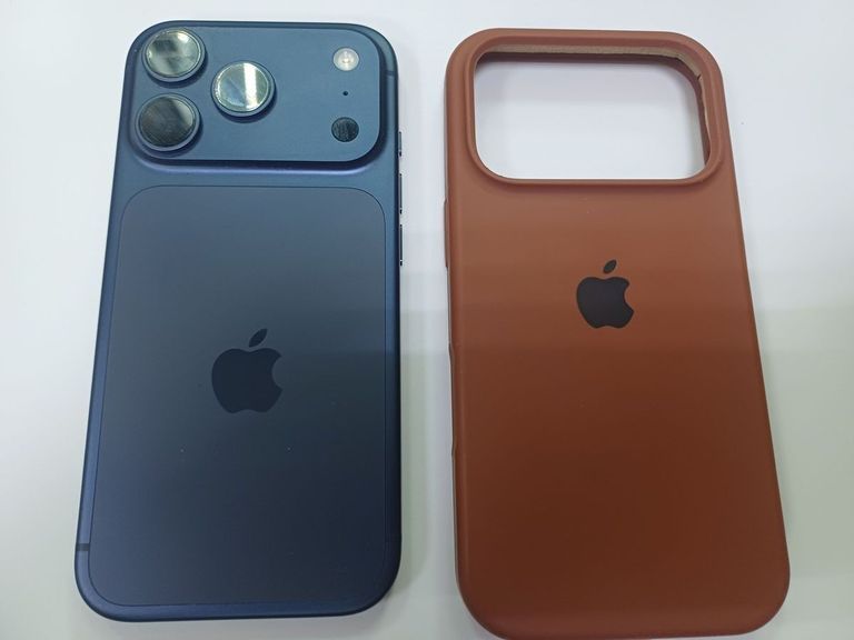 Apple iPhone 17 Pro 256GB Deep Blue (MG8J4) Код:01-200888520. Изображение 10