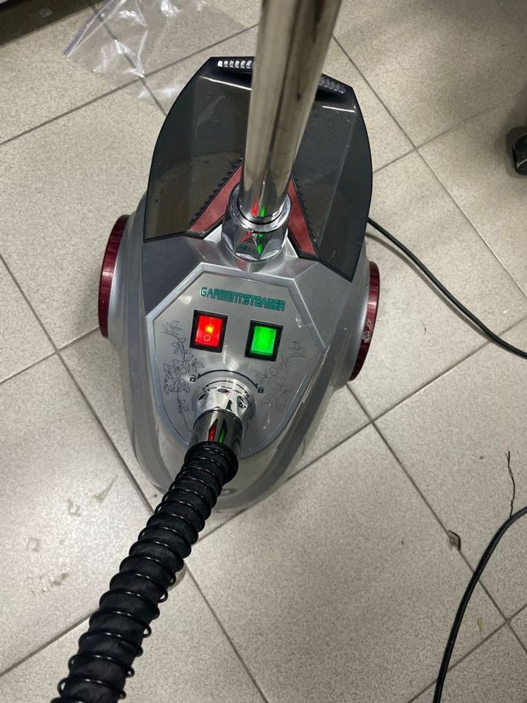 Дешиво Isteamer is712 с ломбарда