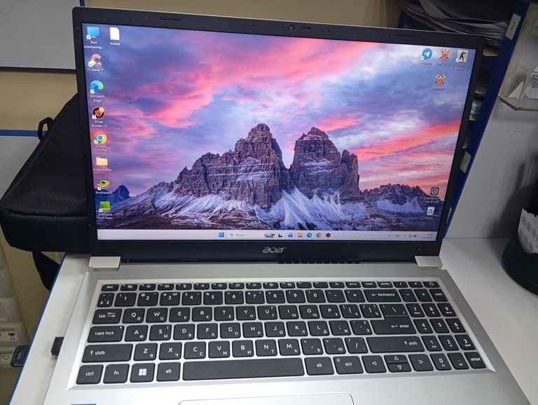 Купити Acer 15/core 3 n355 ddr4/8gb ddr4/hdd *відсутній/ssd 512 gb/*інтегрована Б/У