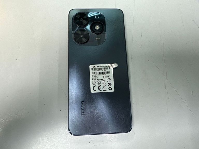 Дешево Tecno spark go 2024 bg6m 2/64gb з ломбарду