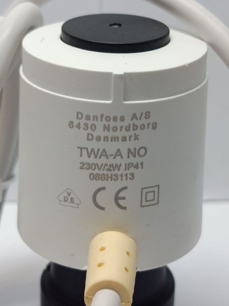 Дешево Danfoss twa-a 088h3112 з ломбарду