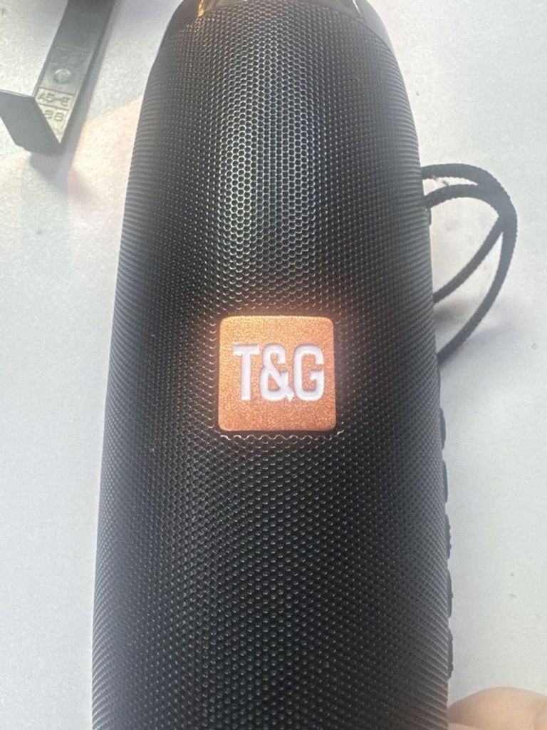 Дешево T&G без моделі з ломбарду