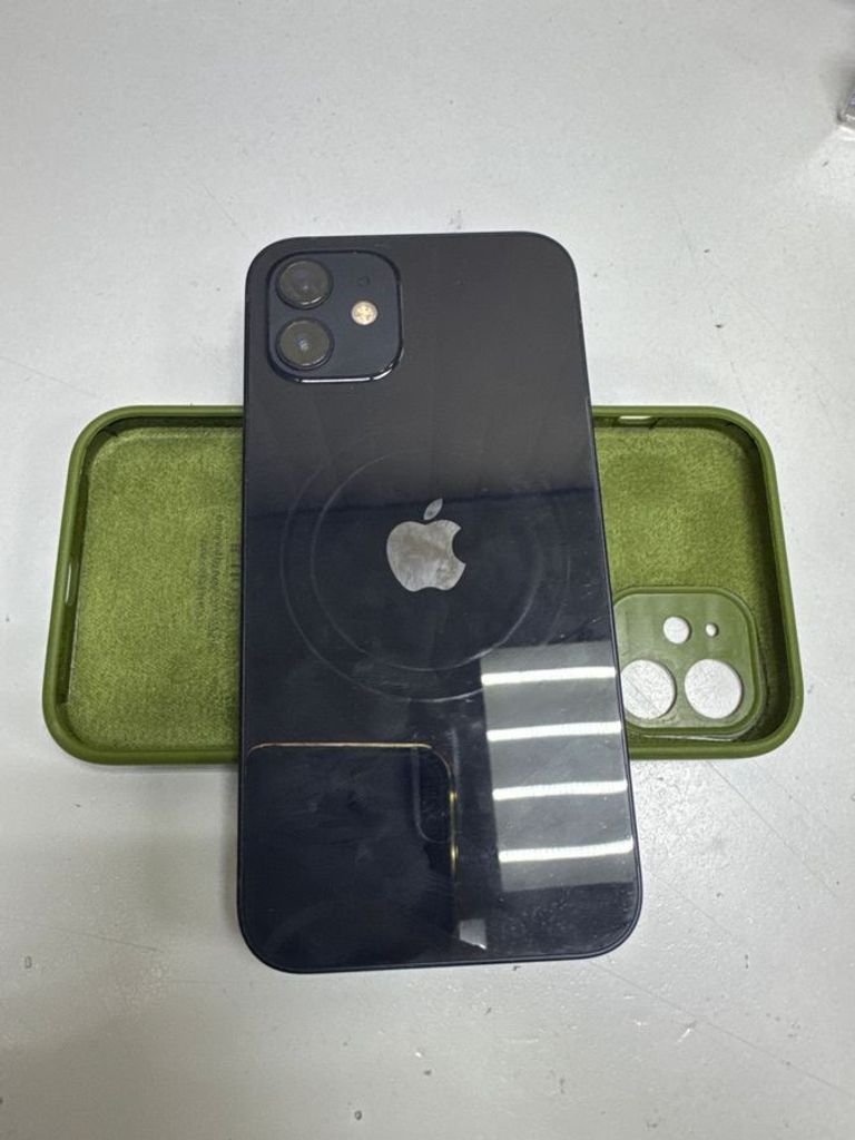 Дешево Apple iPhone 12 128GB (PRODUCT)RED з ломбарду