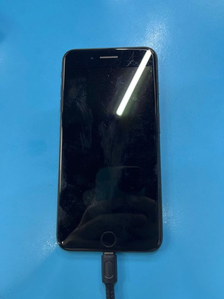 Купити Apple iphone 7 32gb Б/У