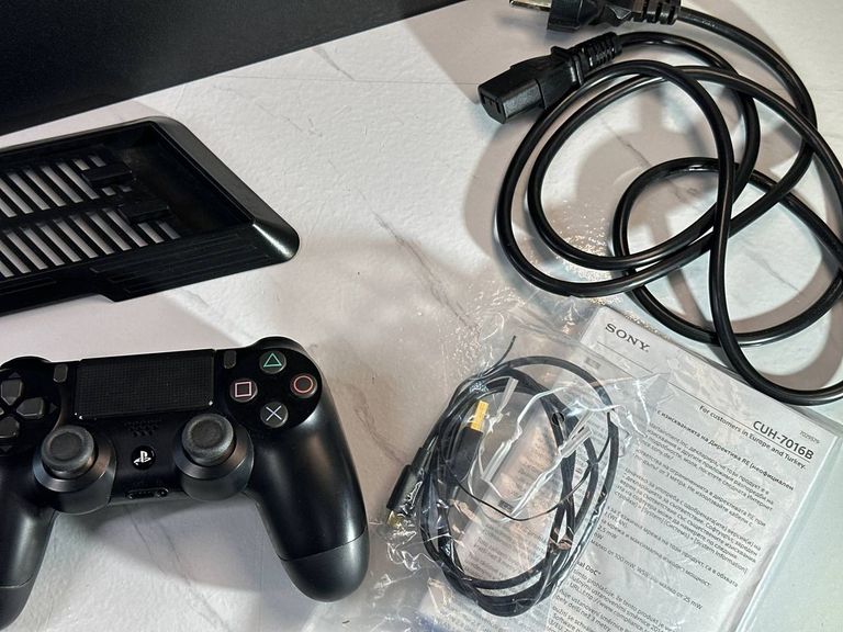 Sony playstation 4 pro 1tb Код:01-200907920. Изображение 7