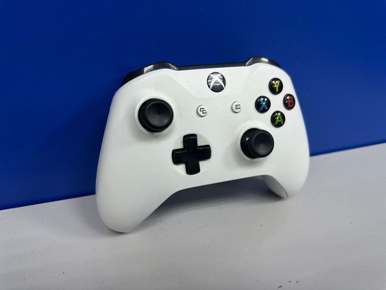 Оголошення Microsoft xbox wireless controller 1708 Б/У
