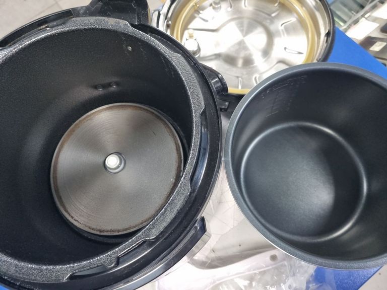 Дешиво Redmond RMC-PM400 с ломбарда