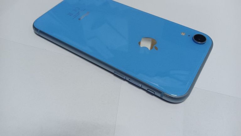 Apple iphone xr 64gb Код:01-200920383. Изображение 10