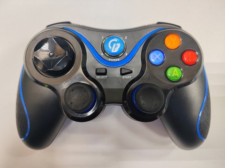 Купить Gamepro MG550 Bluetooth Android/iOS Black Б/У