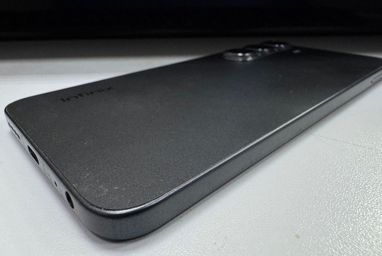 Infinix infinix hot 60i x6728 8/256gb Код:01-200933696. Зображення 7