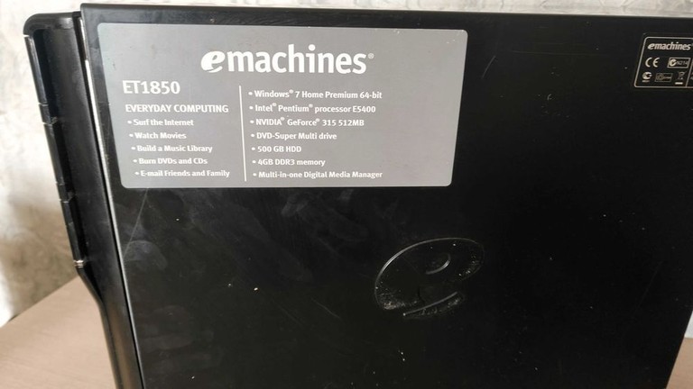 Дешиво Emachines ET1850 с ломбарда