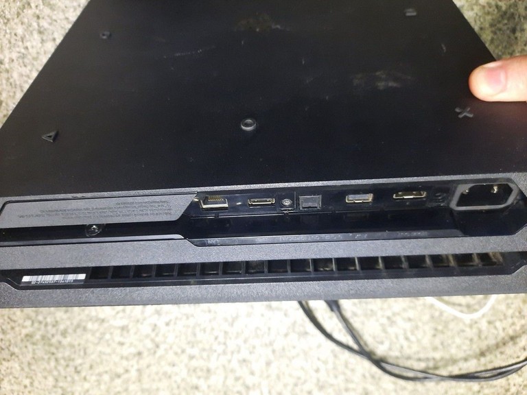 Объявление Sony playstation 4 pro 1tb Б/У