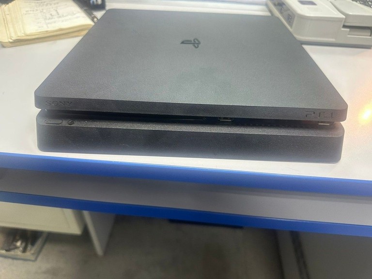 Дешево Sony playstation 4 500gb з ломбарду