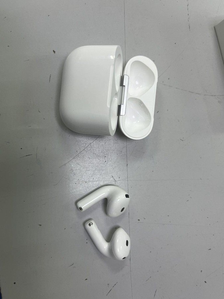 Купить Apple airpods 4 Б/У