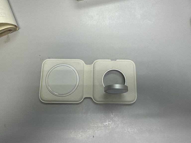 Розпродаж Apple magsafe duo charger, продавець Техноскарб