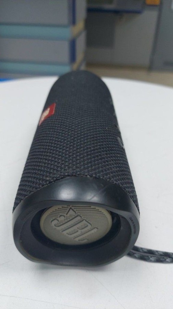 Дешиво Jbl flip 5 с ломбарда