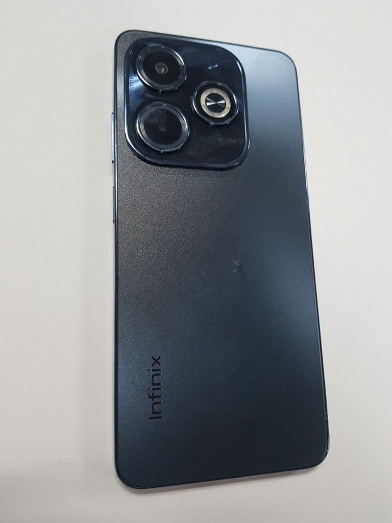Купити Infinix hot 40i x6528b 4/128gb Б/У