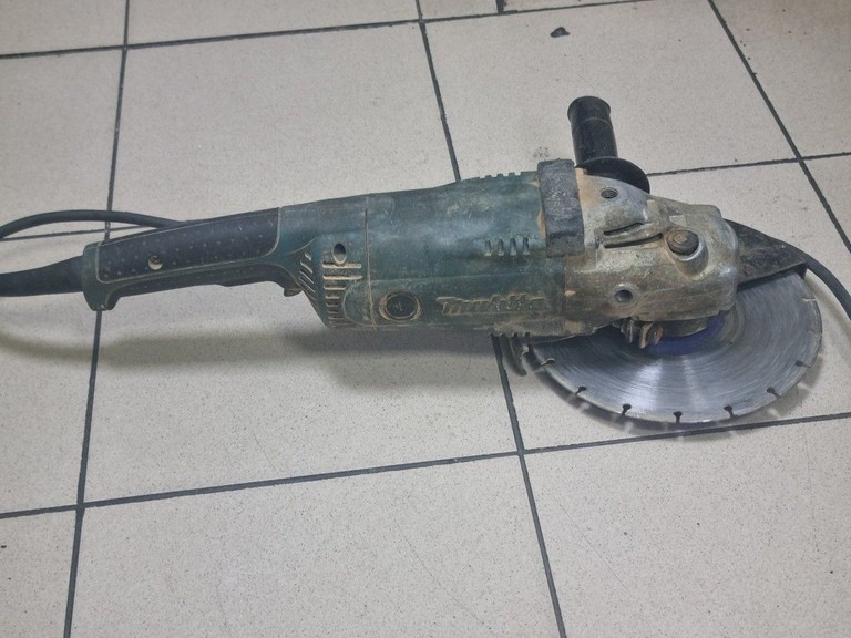 Розпродаж Makita ga9020s, продавець Техноскарб