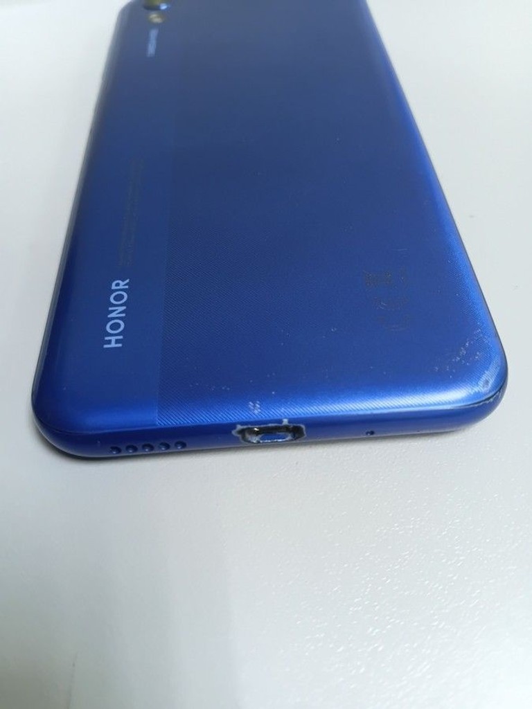 Розпродаж Huawei honor 8s 2/32gb ksa-lx9, продавець Техноскарб